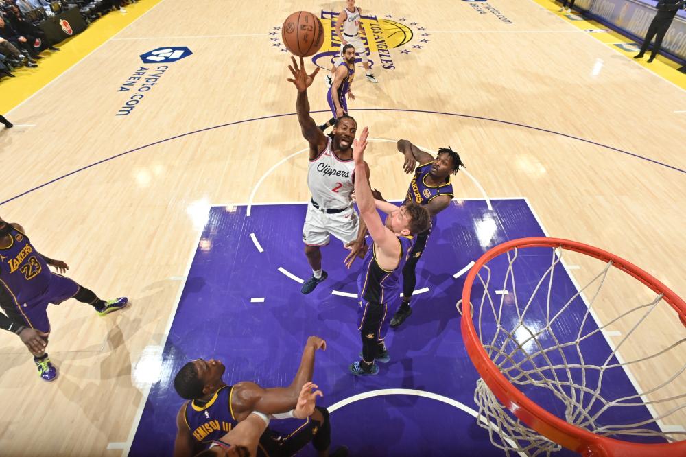 防守队员不 防守队员不