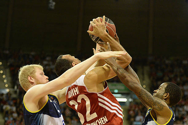 轻选手为日 轻选手为日