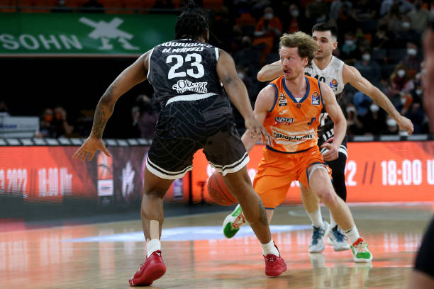 体育产业和 体育产业和